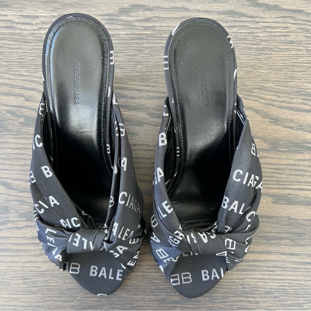 BALENCIAGA Jacquard Allover Logo Drapy 80mm Sandals Size 7 Black White